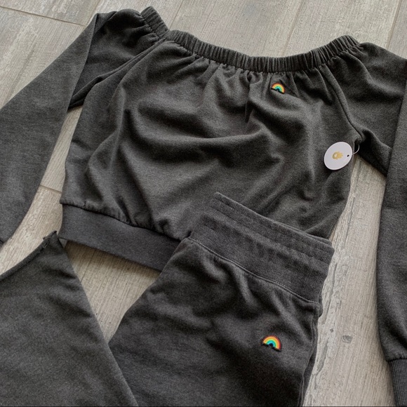 π₯π₯SPIRITUAL GANGSTER - OFF SHOULDER SWEAT SETπ₯ - Picture 3 of 5